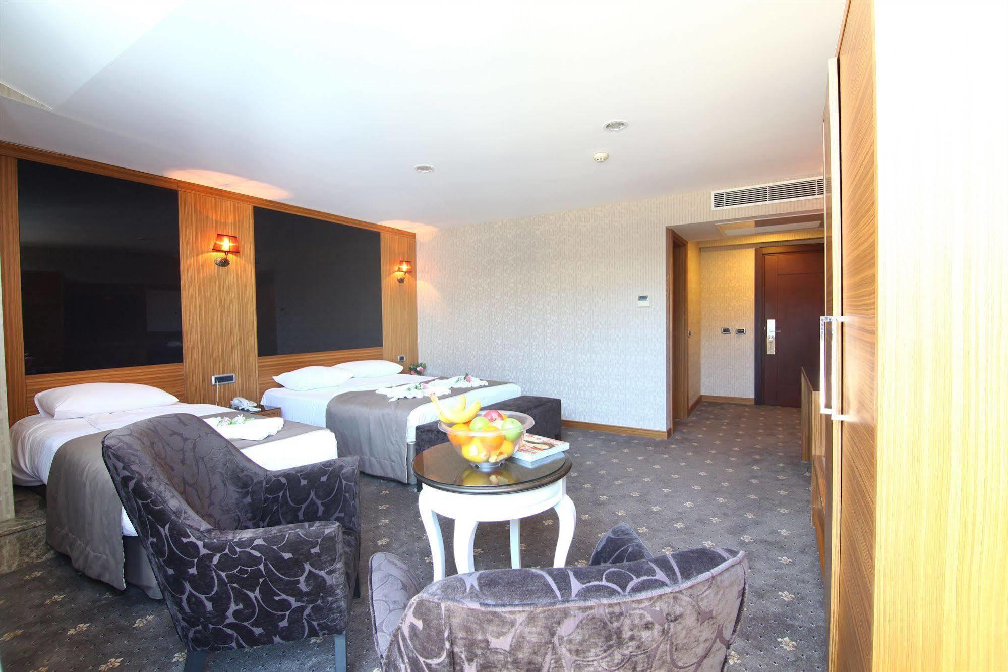 Monaco 3*